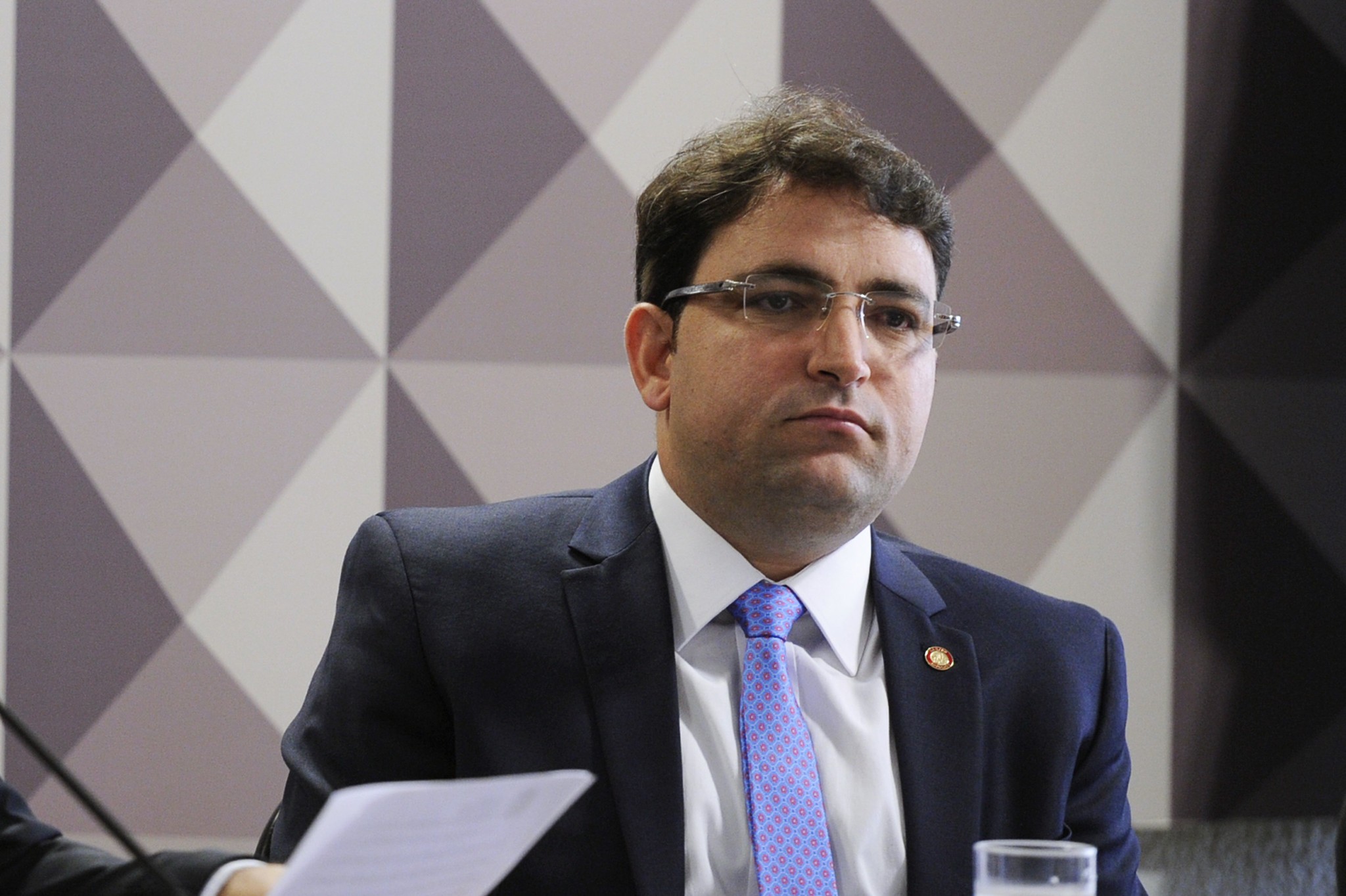 Justiça de SP nega a advogado que viajou com Flávio Bolsonaro em jatinho de Vorcaro devolução de R$ 163 milhões perdidos em bets